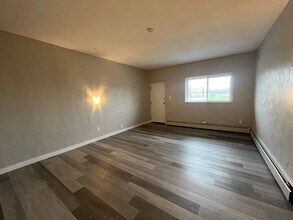 401 Elmwood Dr in Moncton, NB - Building Photo - Building Photo
