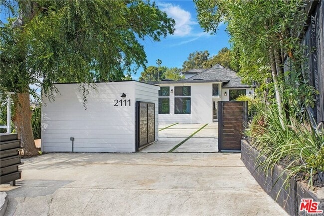 property at 2111 Clifford St