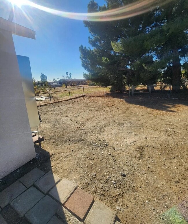 9168 Cypress Ave in Fontana, CA - Building Photo - Building Photo