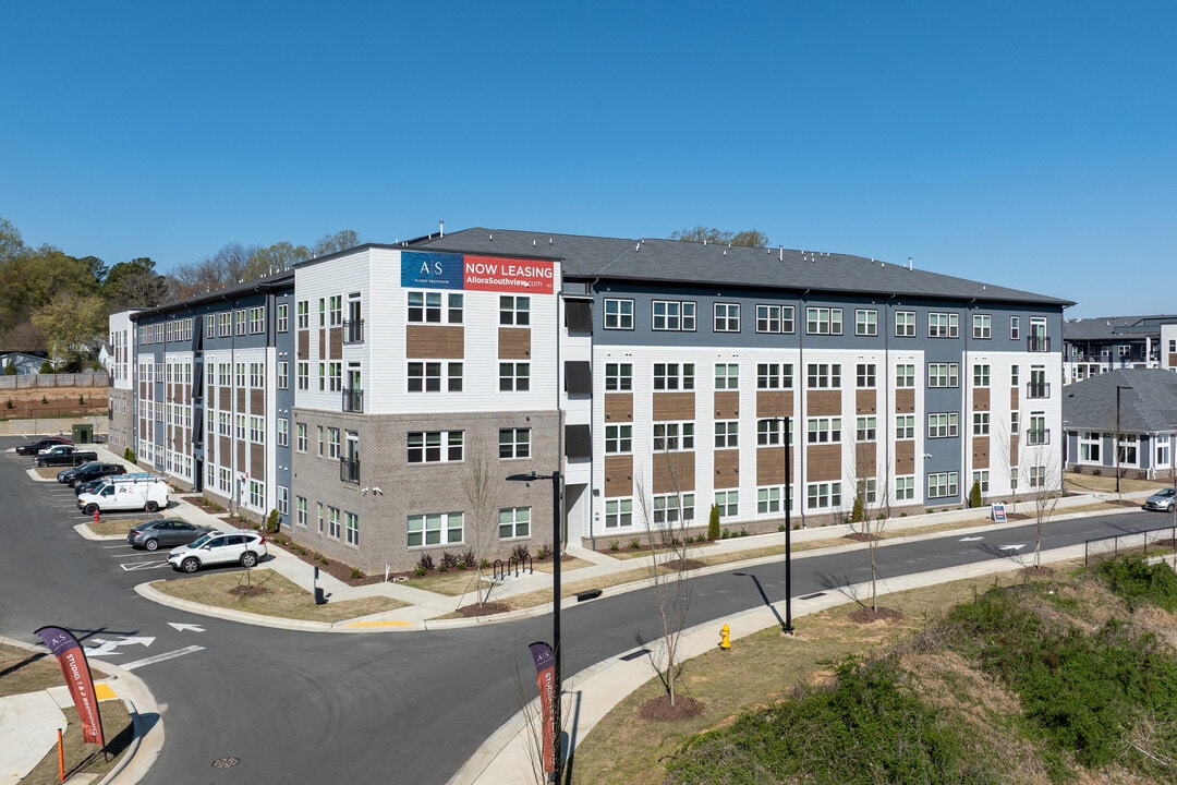 Allora Southview in Raleigh, NC - Building Photo