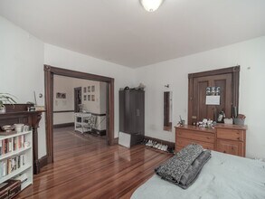 318 Beacon St in Somerville, MA - Foto de edificio - Building Photo