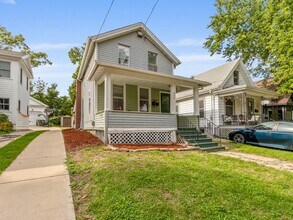 930 E Dayton St in Madison, WI - Building Photo - Building Photo