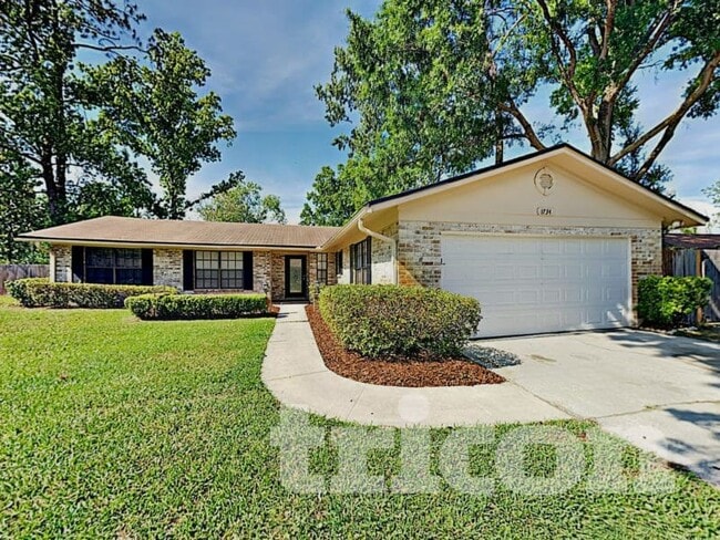 property at 1734 Alder Dr