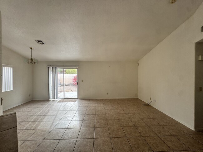 1934 Easy St in Fort Mohave, AZ - Building Photo - Building Photo