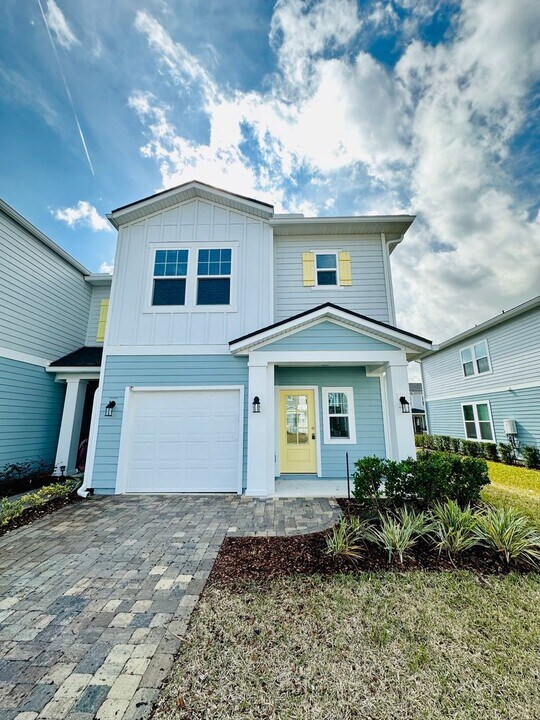 84 Pinebury Ln in St. Augustine, FL - Building Photo