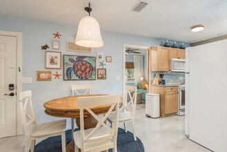 11250 2nd St E in Treasure Island, FL - Building Photo - Building Photo
