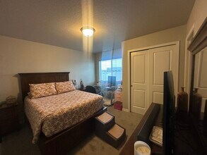 5279 Aeroglide Loop in Colorado Springs, CO - Building Photo - Building Photo