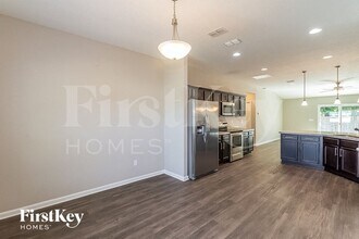 1366 Sarahs Landing Dr in Jacksonville, FL - Building Photo - Building Photo