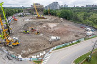 Central Park -Tower 1 in Toronto, ON - Building Photo - Building Photo