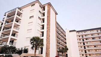 650 N Atlantic Ave, Unit 109 in Cocoa Beach, FL - Building Photo