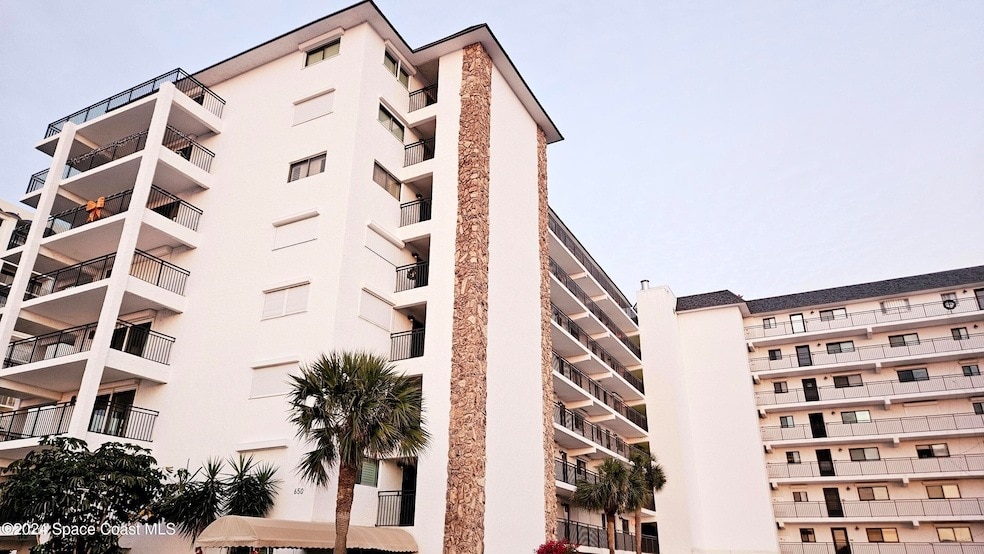 650 N Atlantic Ave, Unit 109 in Cocoa Beach, FL - Building Photo