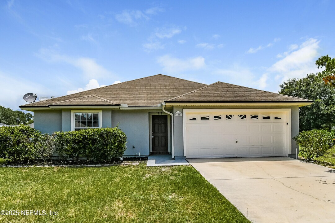 6645 Leslie Oaks Ln in Jacksonville, FL - Building Photo