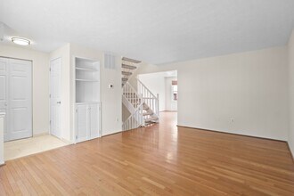 125 W Annandale Rd in Falls Church, VA - Building Photo - Building Photo