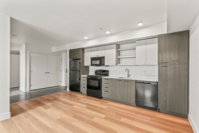 Vuela Apartments in Wilsonville, OR - Foto de edificio - Building Photo