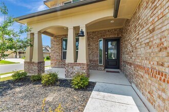 408 Mante Ct in Austin, TX - Building Photo - Building Photo