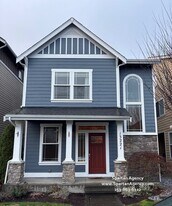 13221 96th Avenue Ct E in Puyallup, WA - Building Photo