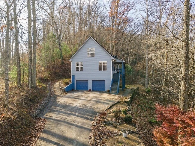 781 Parker Farm Rd in Franklin, NC - Building Photo - Building Photo