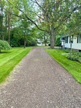 3425 W Milham Ave in Portage, MI - Building Photo - Building Photo