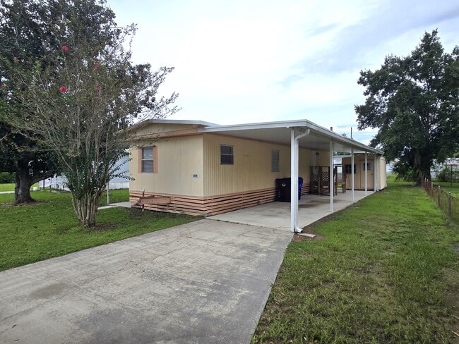 property at 2004 Palm St