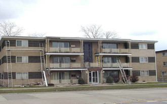 9421 S Roberts Rd Apartments