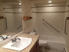 246 N Fowler St in Oconomowoc, WI - Building Photo - Building Photo