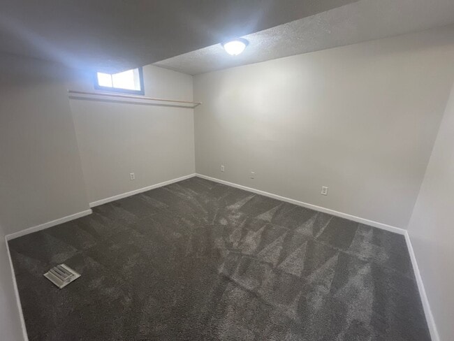 7009 S 79th St in La Vista, NE - Building Photo - Building Photo