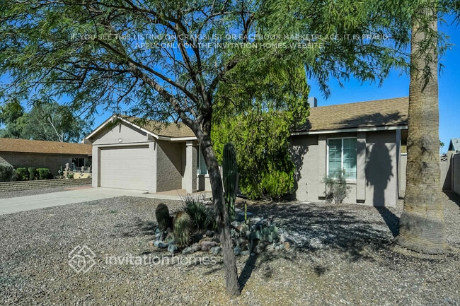 2144 W Wickieup Ln in Phoenix, AZ - Building Photo - Building Photo
