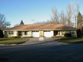 1502-1504 3rd Ave S in Moorhead, MN - Building Photo