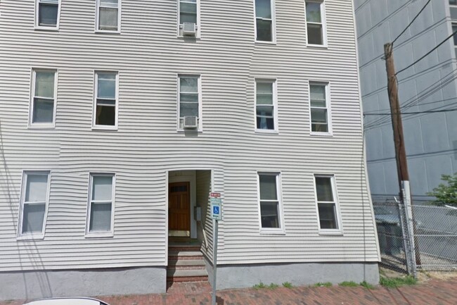 428 Franklin St, Unit 2B-3