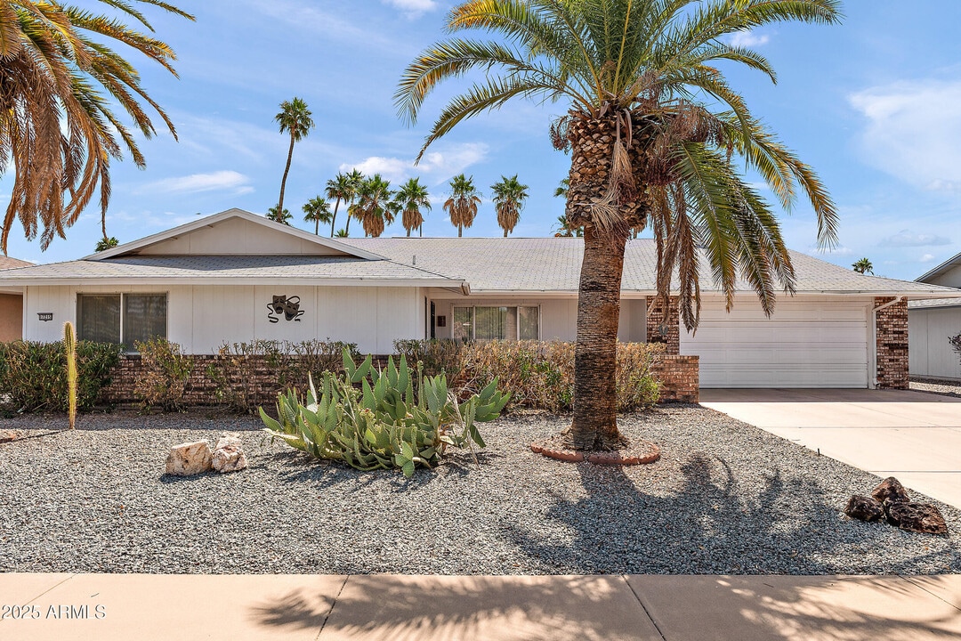 17215 N 130th Ave in Sun City West, AZ - Building Photo