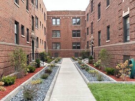 1138 Oak Ave in Evanston, IL - Building Photo