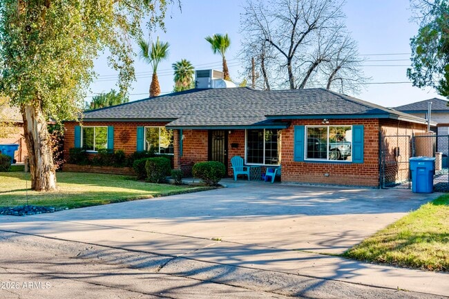 1631 W Rovey Ave in Phoenix, AZ - Building Photo - Building Photo