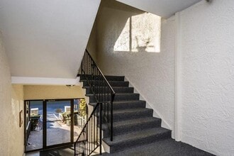 65 Milliken Ave, Unit 13 in Franklin, MA - Building Photo - Building Photo