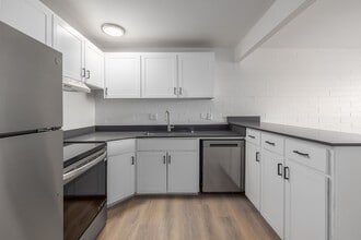 Palms on 2nd Apartments in Tucson, AZ - Building Photo - Interior Photo