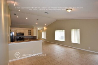 742 San Remo Dr in Weston, FL - Building Photo - Building Photo