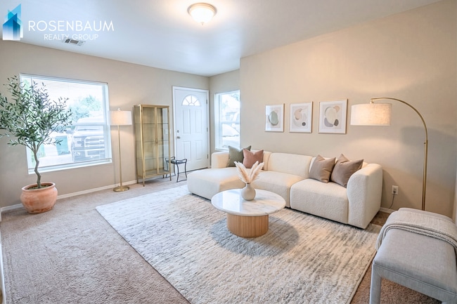 Charming and cozy 2-bedrooms, 2-baths apartment nestled in the heart of Prescott Valley!