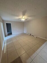 2011 20th Ln in Greenacres, FL - Building Photo - Building Photo