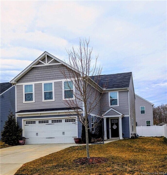 105 Overstreet Ct in Williamsburg, VA - Building Photo