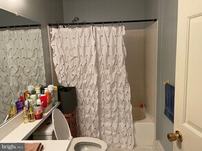 5 Chamberlin Ct in Trenton, NJ - Building Photo - Building Photo