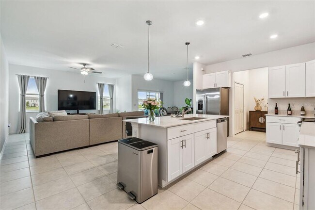 10380 Lavender Aster Trl in San Antonio, FL - Building Photo - Building Photo