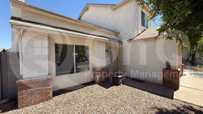 property at 3249 N Ash Cir
