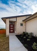 7717 Lowenfield Dr in Austin, TX - Building Photo
