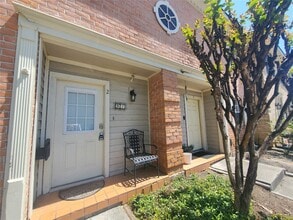 2030 Plantation Dr in Conroe, TX - Building Photo - Building Photo