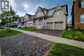 11 Seanesy Dr in Welland, ON - Building Photo - Building Photo