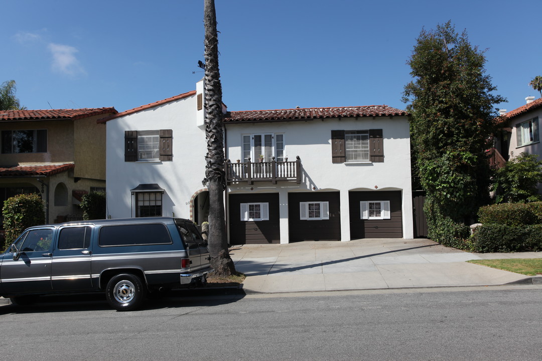 916 18th St in Santa Monica, CA - Building Photo