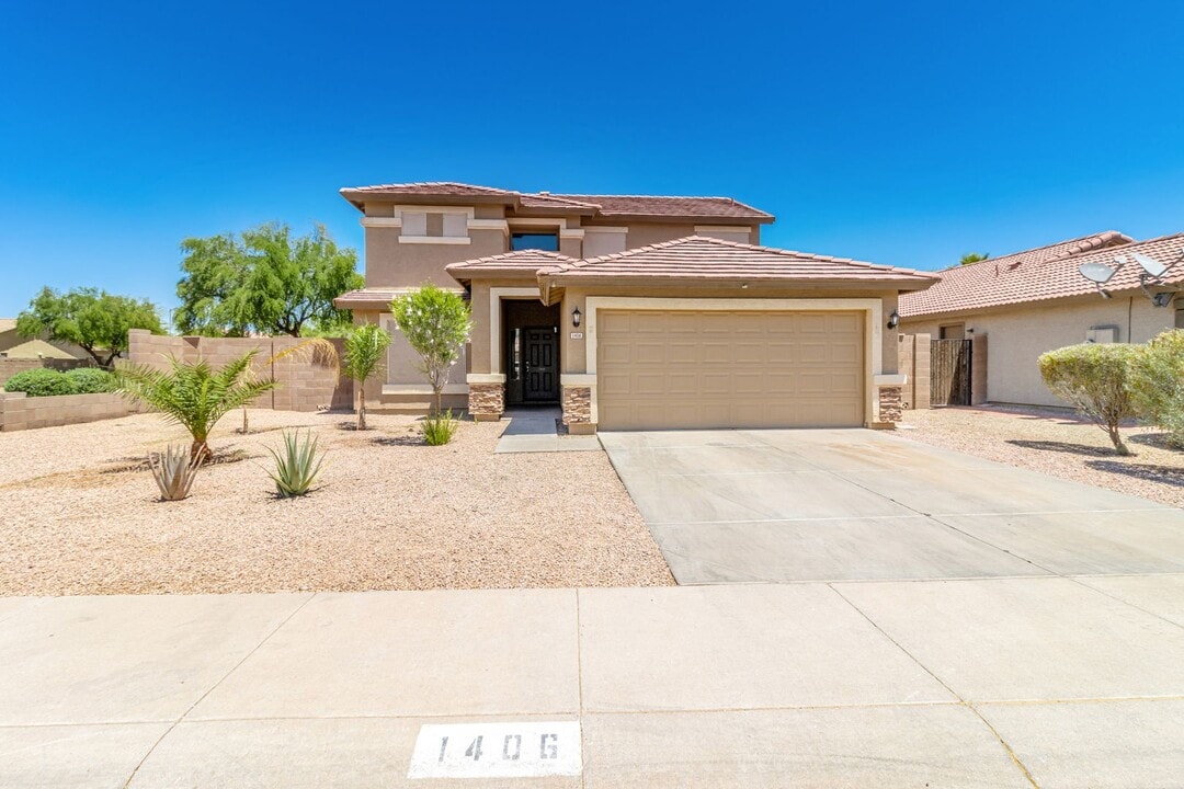 1406 E 10th Pl in Casa Grande, AZ - Building Photo