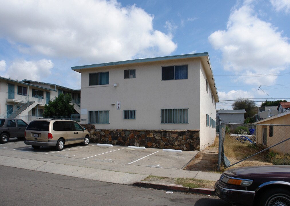 4055 Estrella Ave in San Diego, CA - Building Photo