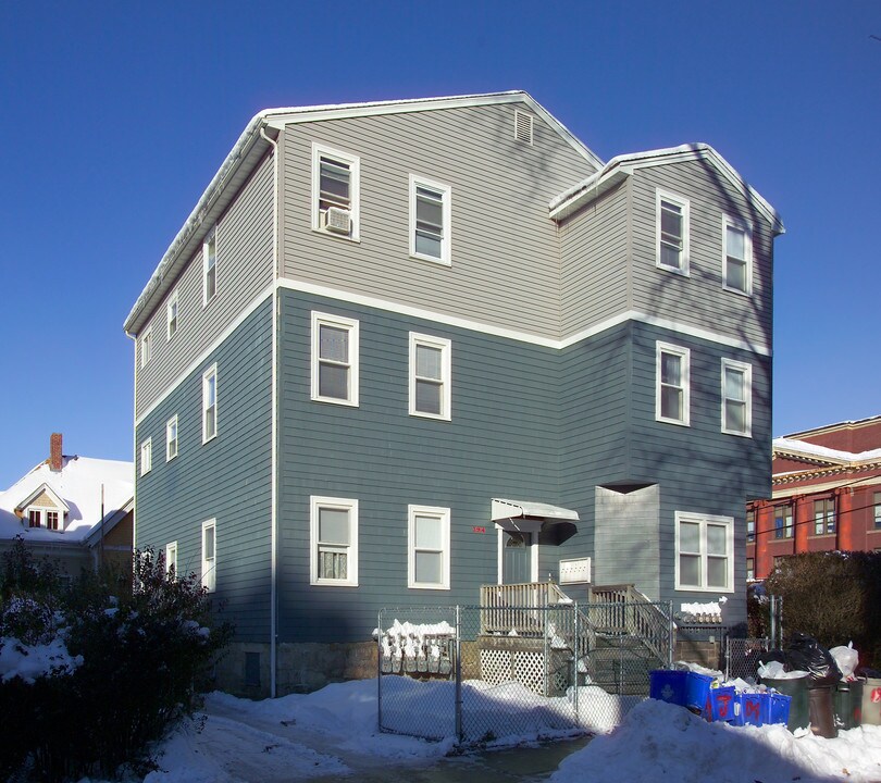 194 June St in Fall River, MA - Building Photo