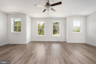 354 Evermore Ln in Stafford, VA - Building Photo - Building Photo