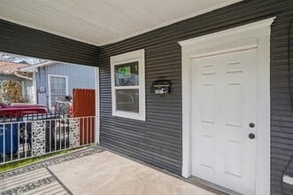 4805 Belmont Ave in Dallas, TX - Building Photo - Building Photo